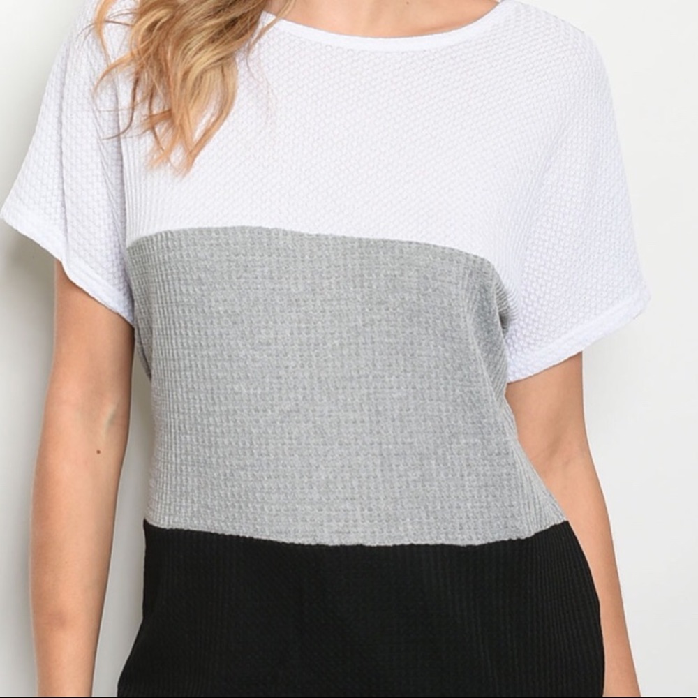 ❌DONATED❌Gray Black White Twisted Knot Back Design Stripe Waffle Top - Picture 2 of 9